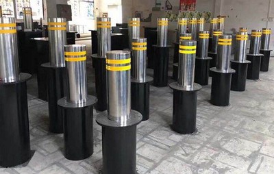 GS Remote Controlled Rising Bollards