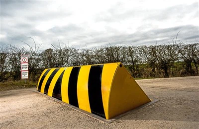 GS68 Road Blocker